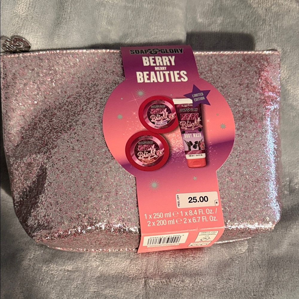 Soap & Glory Glittery Pink Beauty Set